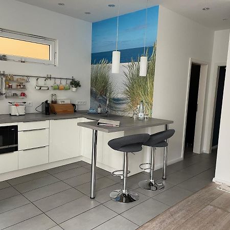 Ferienwohnung Am Traveufer Lubeca Exterior foto
